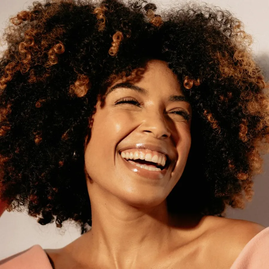 Slugging vs Glass Skin: The Best Winter Skincare Trend for Dry, Cold Weather